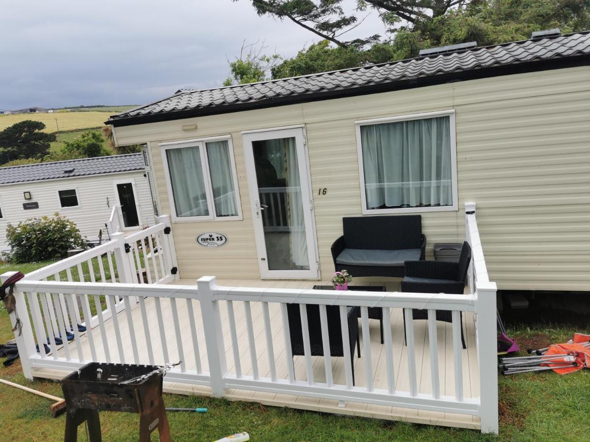 Newquay Buy Resort Holiday Exterior photo